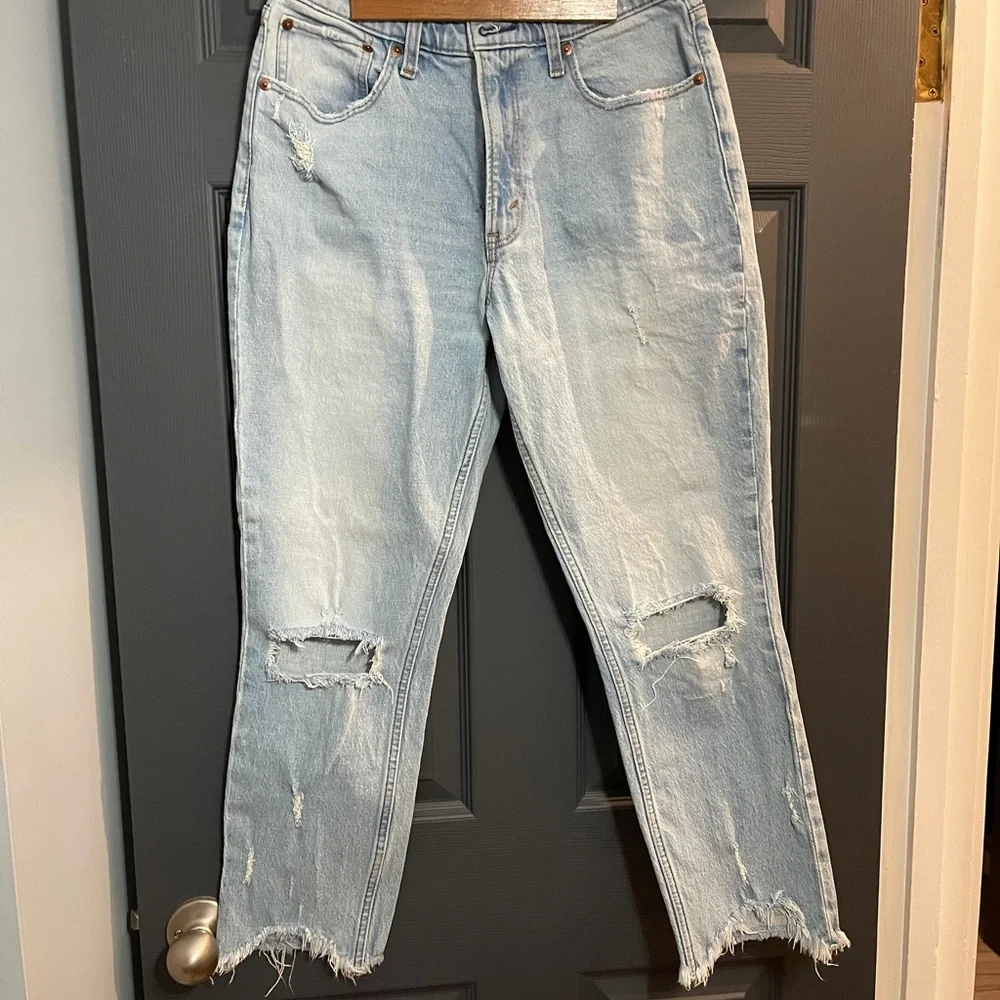High Rise Mom Jeans - Picture 8 of 9